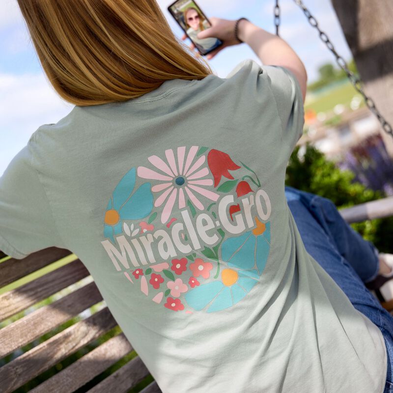 Miracle-Gro Dirt Nerd Flower Tee image number null